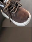 Детские серые осенние ботинки на белой подошве
